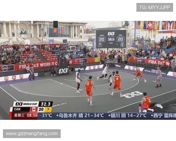 中国男篮激战世界杯 关键时刻表现获赞 全队齐心协力拼搏精神打动球迷