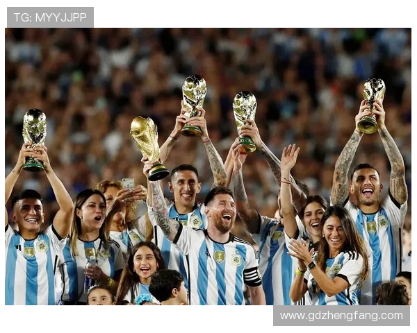 梅西加盟迈阿密国际后首度亮相比赛 场上风采依旧球迷热情高涨