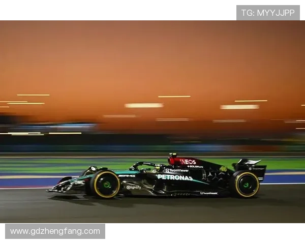 F1赛事最新动态:梅赛德斯车队宣布全新技术升级迎接新赛季挑战 F1赛事最新动态:梅赛德斯车队宣布全新技术升级迎接新赛季挑战