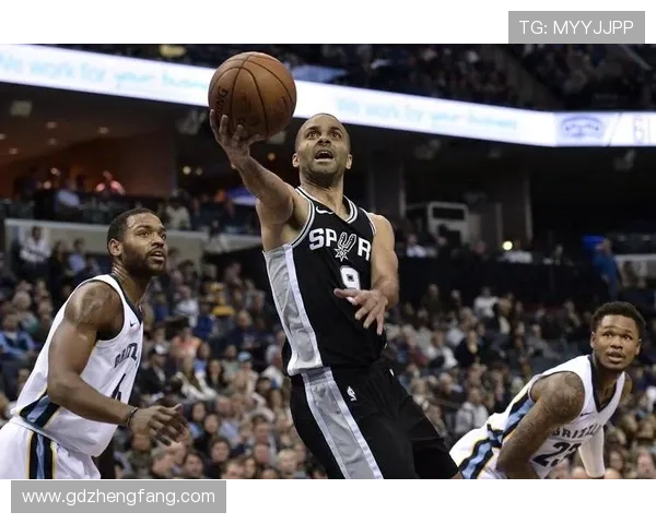 马刺队迎来新赛季挑战 托尼帕克对年轻球员寄予厚望